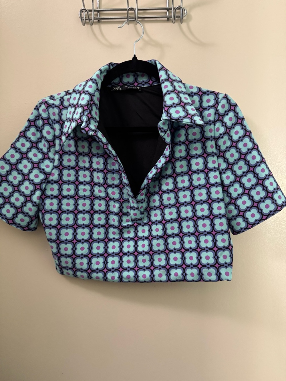 Zara Blue, Purple & Mint Floral Crop Top Short Sleeve Juniors Small